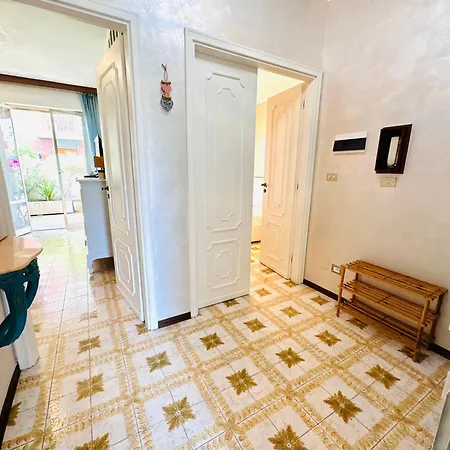 Duca - Garden & Seaview Apartment