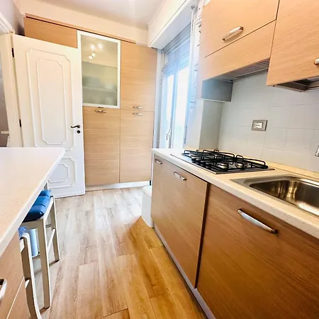 Duca A Per 4 Persone Giardino Vista Mare Gorgeous 1 Bed Flat With Garden! Appartamento