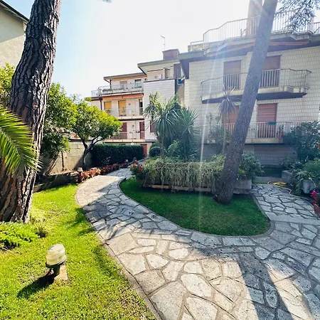 Duca - Garden & Seaview Apartment